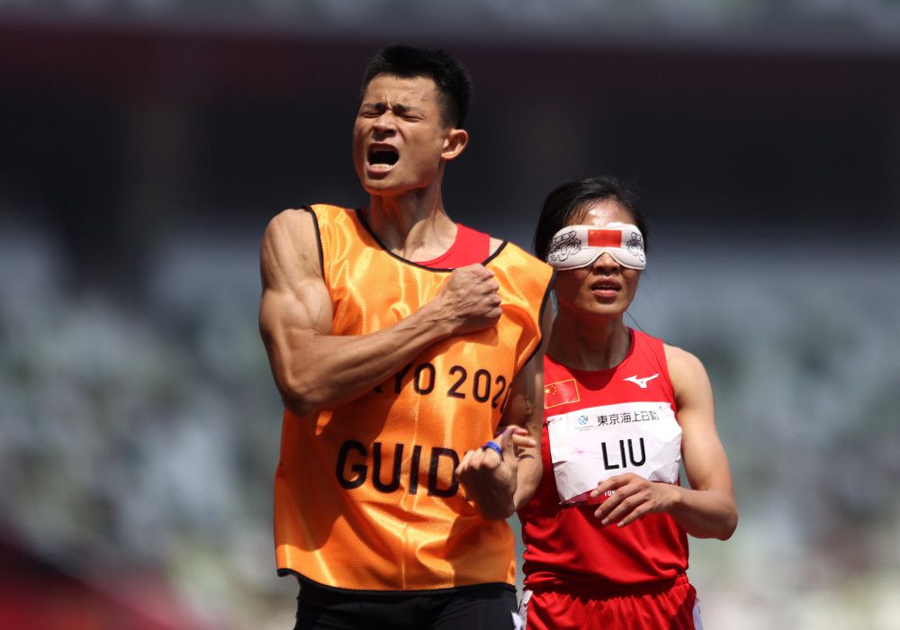 回忆起近两年前球员们举起奖杯时的情感，凯莱赫继续说：“我认为对整个团队来说，这是我们的一个美好回忆。